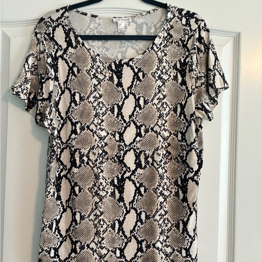 Black Beige Print S/S Top